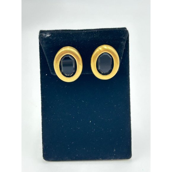 Signed CAROLEE Black Glass Matte Gold Tone Clips Statement Earrings Oval Shaped - Picture 3 of 9